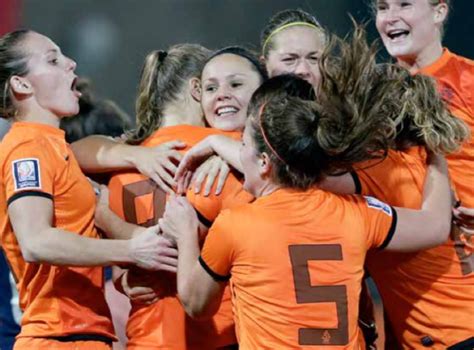 Dutch Women Win First World Cup Football Match Dutchnews Nl