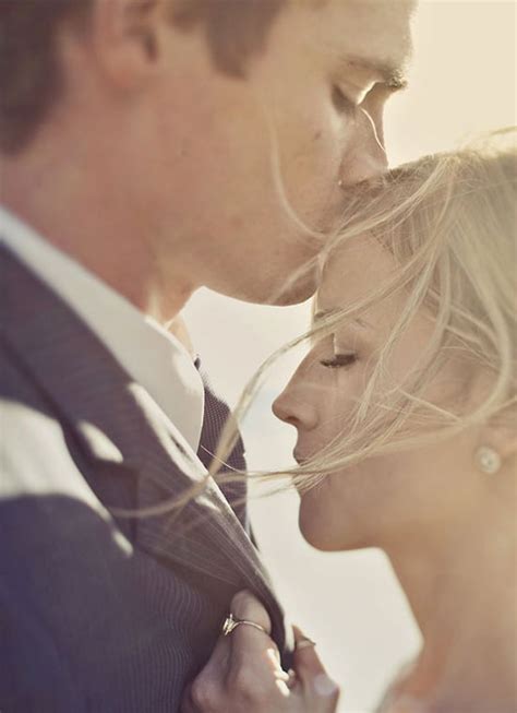 forehead kiss bride and groom photo ideas popsugar australia love and sex photo 2