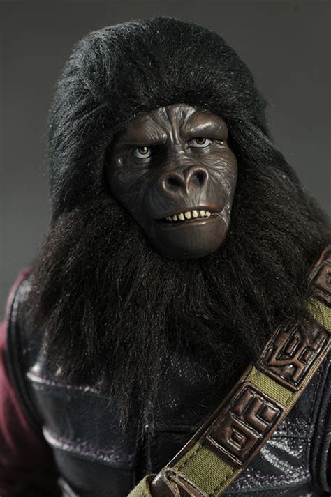 review and photos of planet of the apes gorilla soldier sixth scale action figure