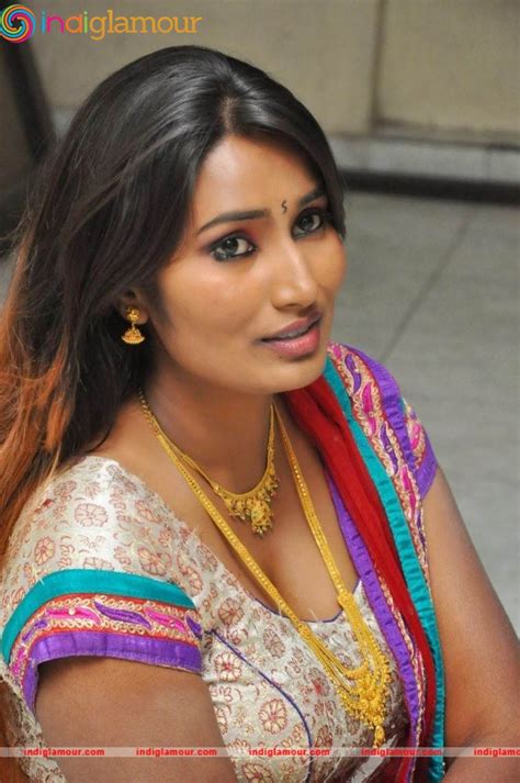 Swathi Naidu Actress Photos Stills Pictures And Hot Pics