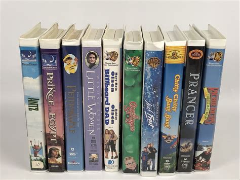lot   misc warner brothers dreamworks animation christmas vhs