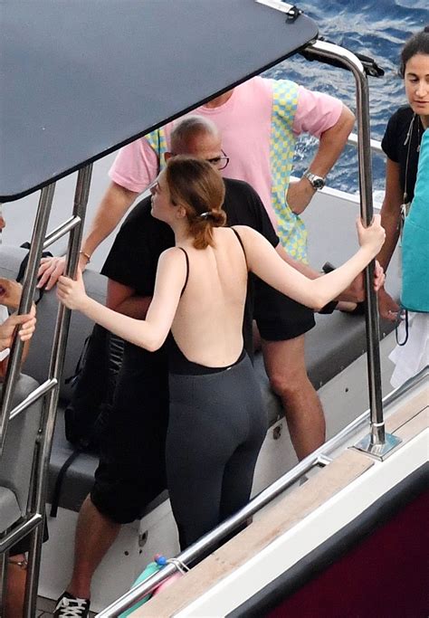 emma stone thefappening sexy in capri 32 photos the