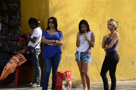 Mujeres De Cartagena De Indias Ver Más Fotos En Elpachinko… Flickr