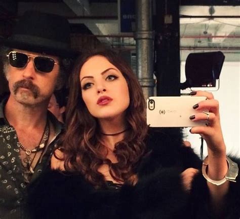 john ales and elizabeth gillies sitcoms online photo galleries