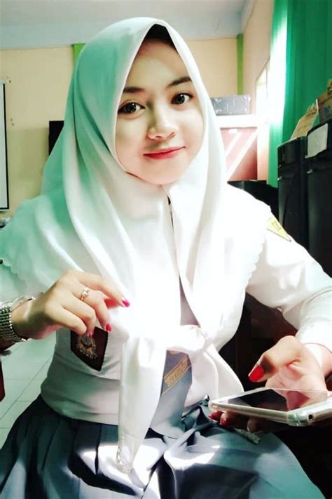 wajah siswi jilbab sma cantik smp tulungagung hamil gadis bikini