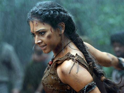baahubali  bahubali   review tamil rating story filmibeat