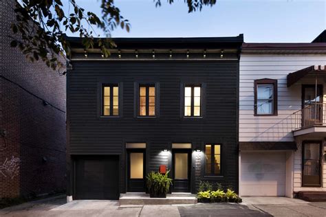 photo      modern homes  black exteriors   monochromatic renovation