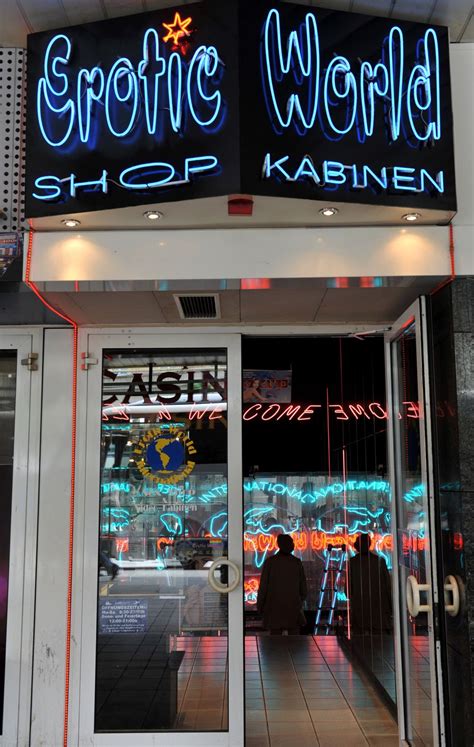 sex shop am hauptbahnhof münchen darf auch sonntags öffnen der spiegel