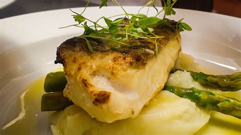 Pan Fried Sea Bass Fillet Italian Takeaway Food London Luce E