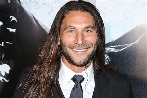 Cw S The 100 Casts Black Sails Star Zach Mcgowan In Recurring Role