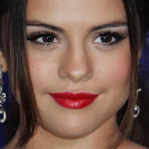 Selena Gomez Makeup Steal Her Style