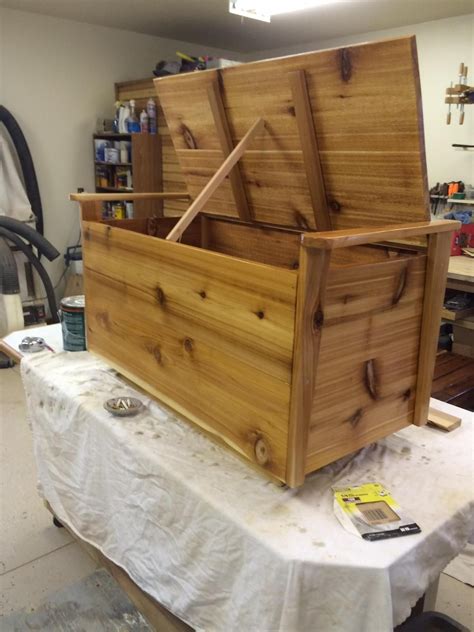 simple cedar chest  built  optimus  https