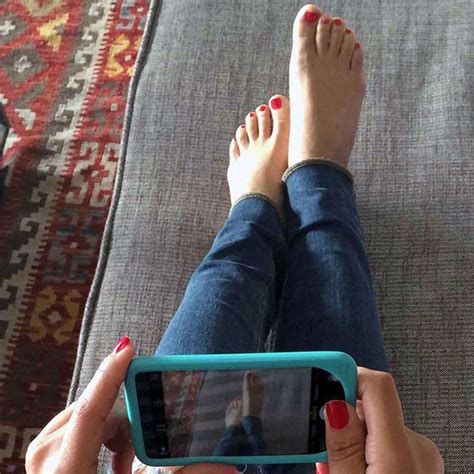 This Is Why People Are Posting Pics Of Their Bare Feet On Instagram