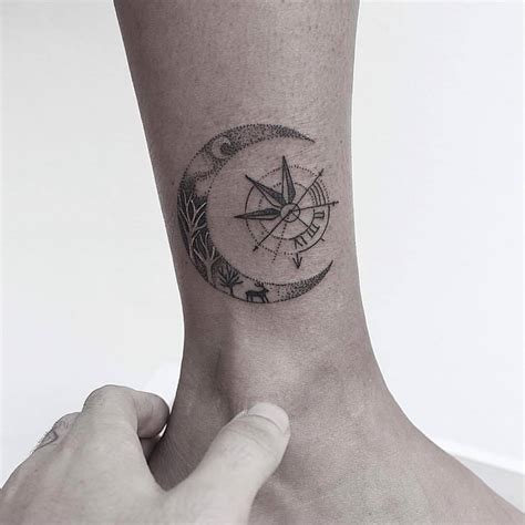 crescent moon tattoo  carlo tattoogridnet