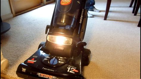 bissell cleanview ii bagless    upright vacuum cleaner youtube