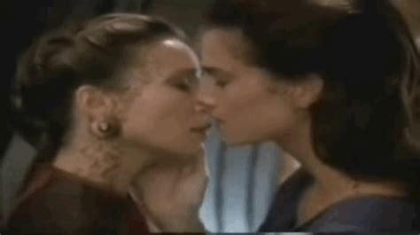 50 Greatest Lesbian And Bisexual Girl Tv Kisses Of All Time Ranked