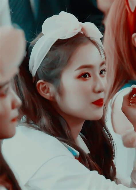 Pin De 💕🌙 кiм мσσท🌙 💕 Em гεɖ ѵεɭѵετﾟ･ ¸¸ • ¨ Red Velvet Coreana