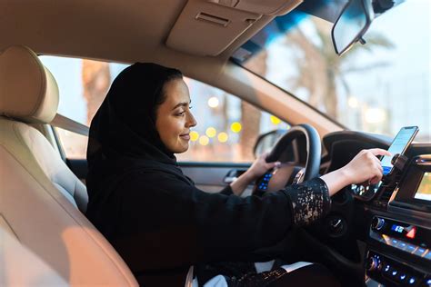uber introduces “women preferred view” feature for saudi female drivers