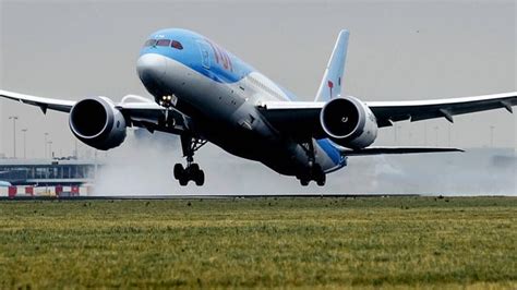 hoe de uitstoot van de nederlandse luchtvaart zo kon groeien npo radio