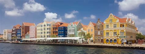 willemstad curacao ontdek willemstad   bike triptalk