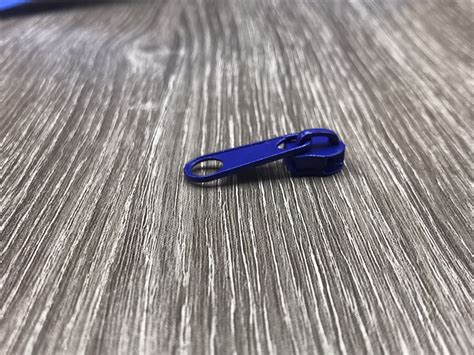 zipper fuer reissverschluss blau die stoffschnittstelle