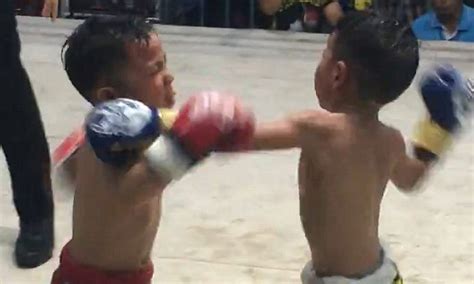 Muay Thai Boxing Fight Sees Five Year Olds Frantically Pummel Each