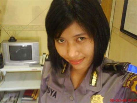 Koleksi Gambar Polis Wanita Indonesia