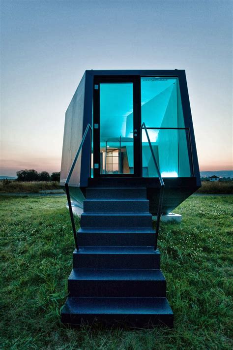 transportable house hypercubus modern home design decor ideas