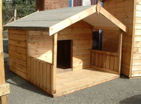 dog house  covered porch dog house diy dog house  porch dog house