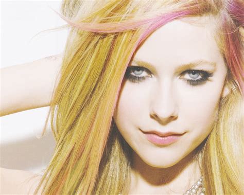 Avril Lavigne Avril Lavigne Wallpaper 22661425 Fanpop