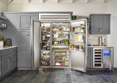 true residential debuts    side  side refrigerator freezer