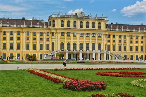 schoenbrunn palace vienna   recommend