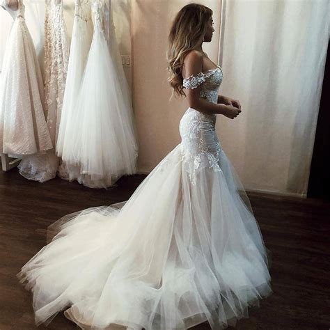 Sexy White Tulle Wedding Dress Elegant Off Shoulder Lace