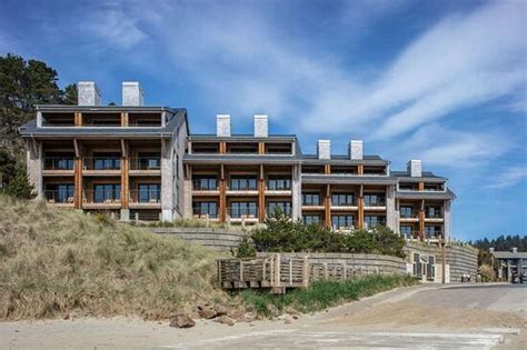 place   beach review  headlands coastal lodge spa