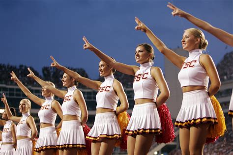Usc Cheerleaders Right Place Right Time Pics
