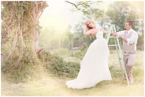 whimsical kentucky winery wedding claire and “bear” vintage wedding photography
