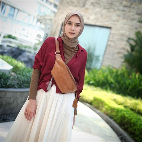 gambar style hijab casual zaskia adya mecca terbaru styleala