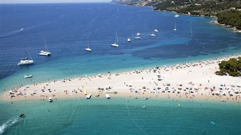 zlatni rat bol  island  brac