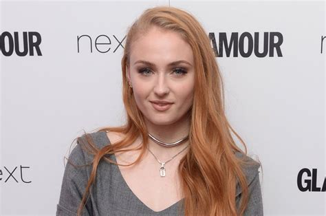 Sophie Turner Of Game Of Thrones Goes Platinum Blonde