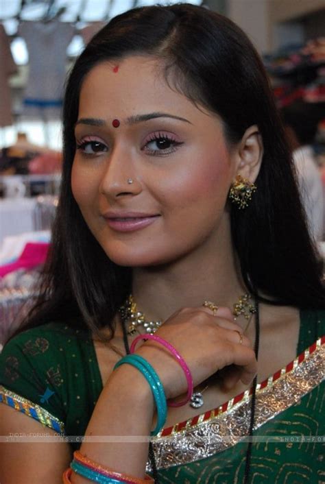 indian model and tv actress sara khan wallpapers ~ bollywoodceleberties