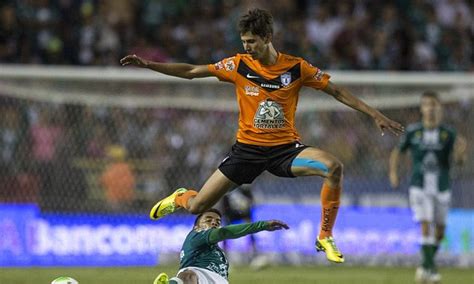 chelsea close in on jurgen damm after opening talks with pachuca over