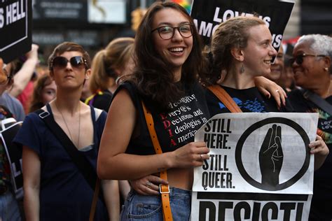 In Photos Thousands Of Lesbians Protest For Dyke March Broadly