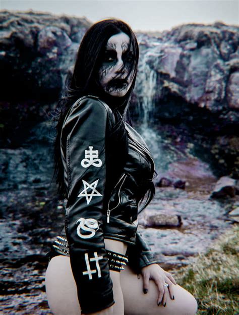 Black Metal †††girls And Darkness