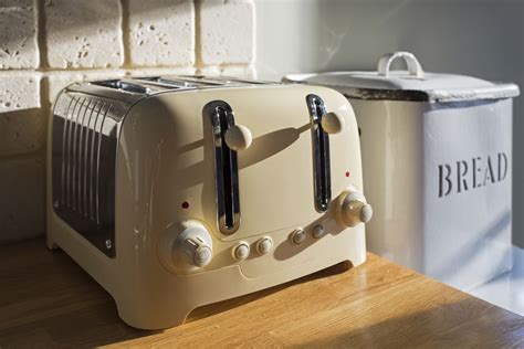 electric toaster pop  toast  sliced bread