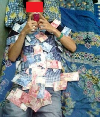 meme lucu gambar uang  banget uang indonesia