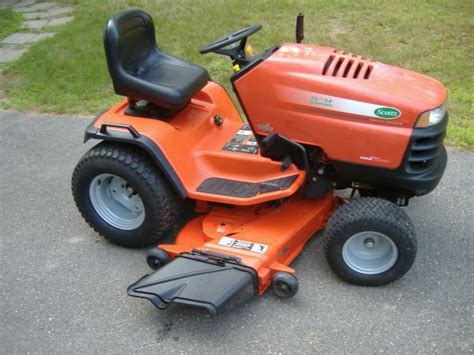 scotts lawn tractor