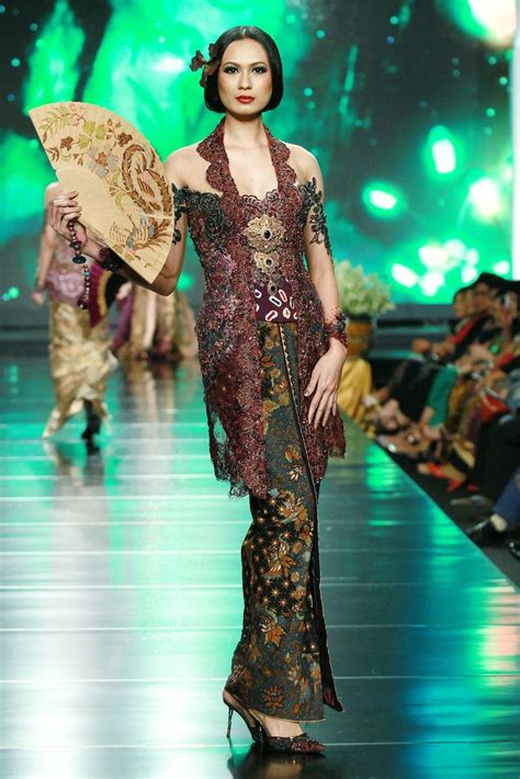 12 Best Prada Bahan Images On Pinterest Batik Fashion