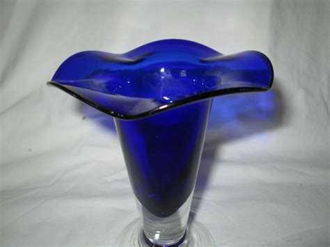 Vintage Cobalt Art Glass Vase Large Scalloped Rim