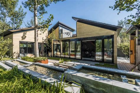 beautiful courtyard house modeled  traditional chinese homes