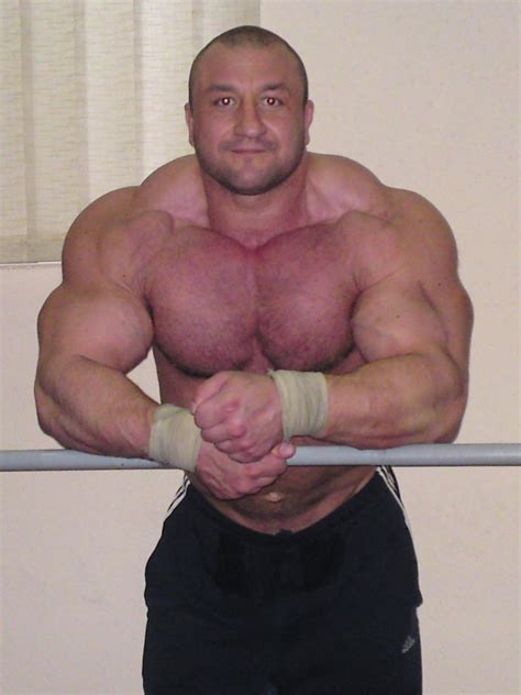 hairy body builders latinas sexy pics